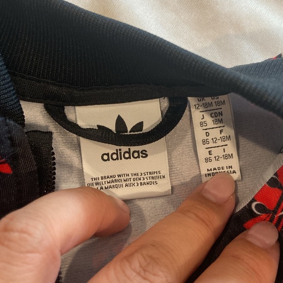 adidas baby track suit - Picture 3 of 3